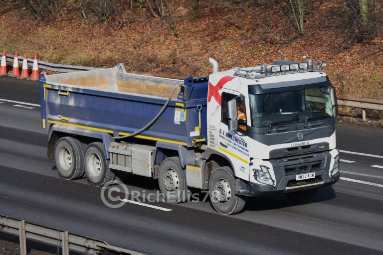 Tipper 1